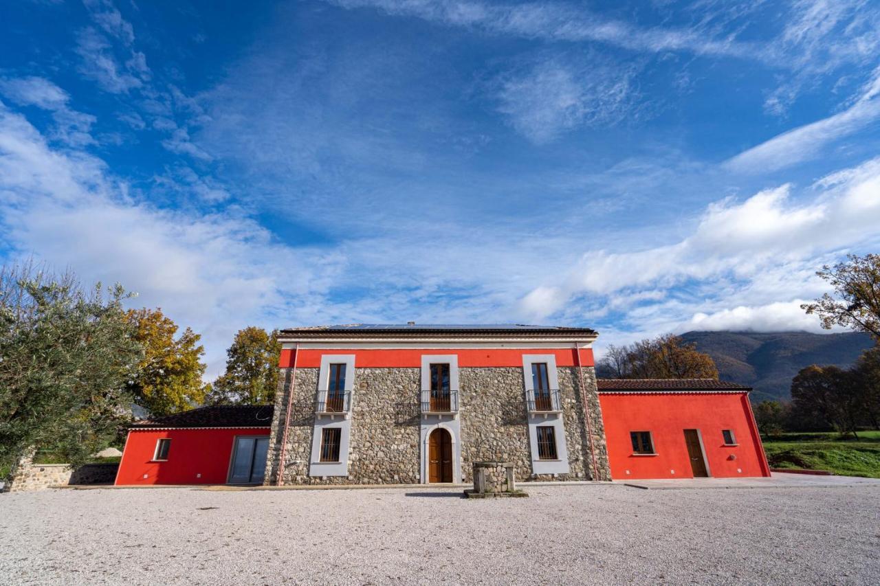 Agriturismo Dipinto Dal Sole Padula Buitenkant foto