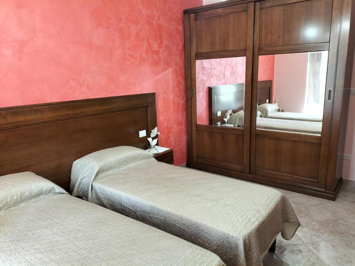 Agriturismo Dipinto Dal Sole Padula Buitenkant foto