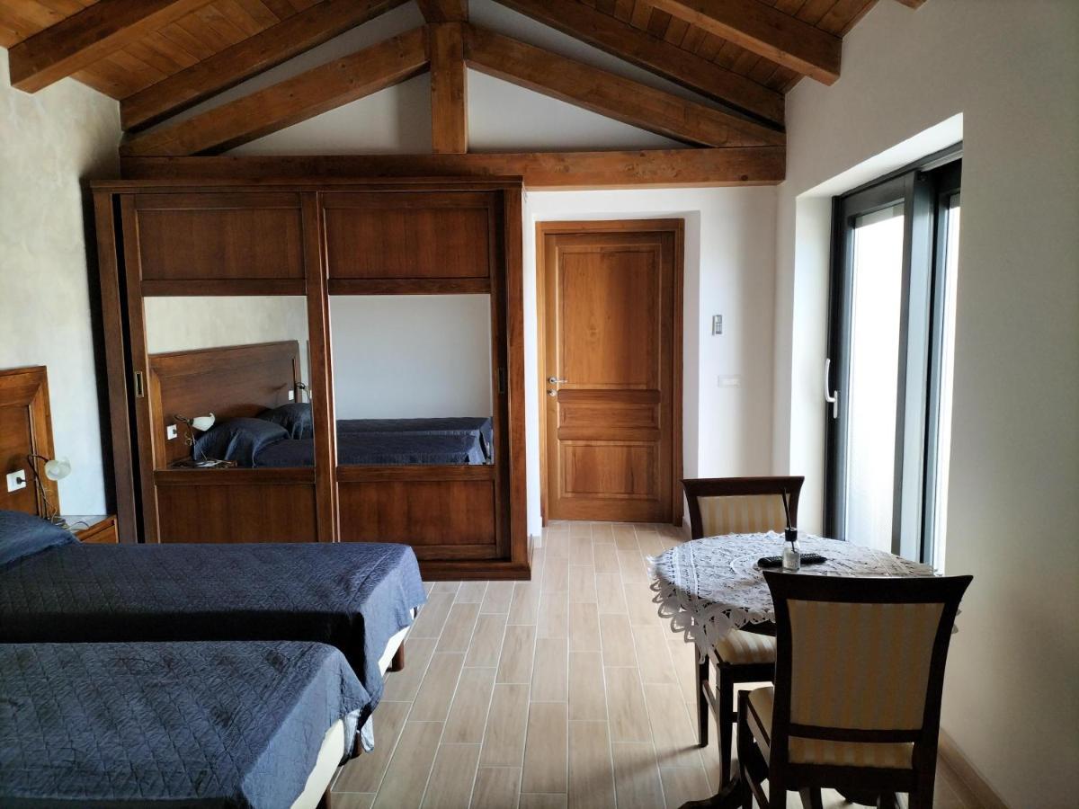Agriturismo Dipinto Dal Sole Padula Buitenkant foto